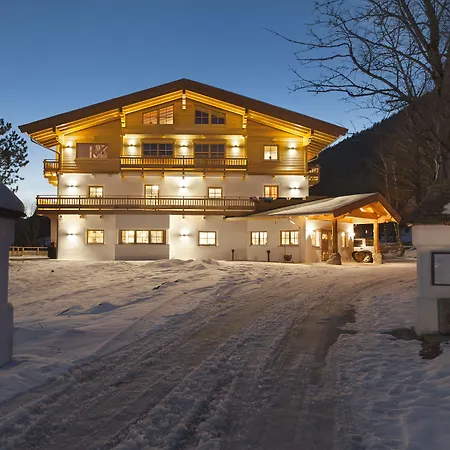 Beim Hochfilzer Superior 4 Sterne מלון